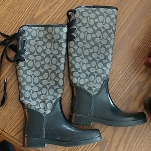 Coach boots